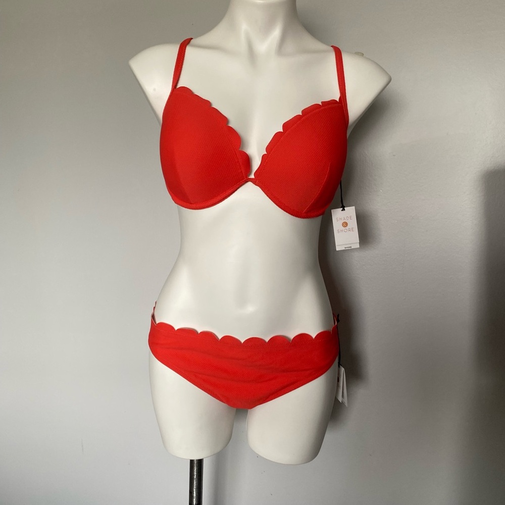 Scalloped Red Bikini Bra & Panty Set